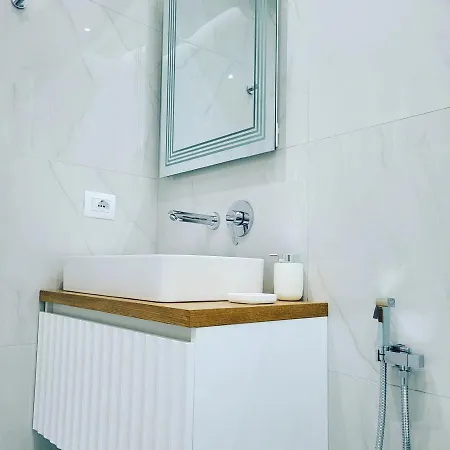 Seacret * Sarandë